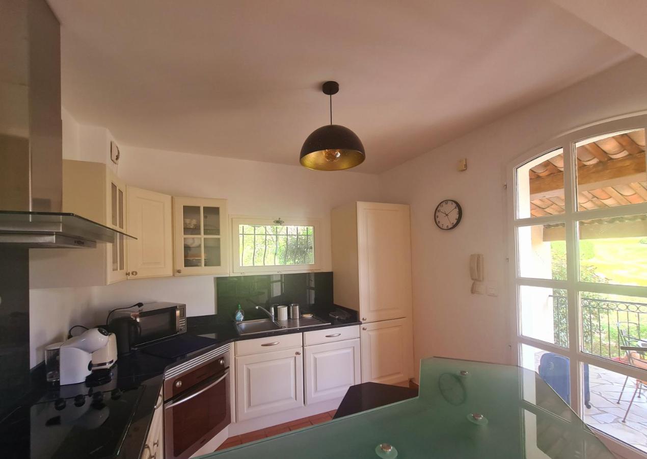 Superbe Villa-Domaine Avec Golf Piscine Et Tennis Saint-Cyr-sur-Mer Eksteriør bilde