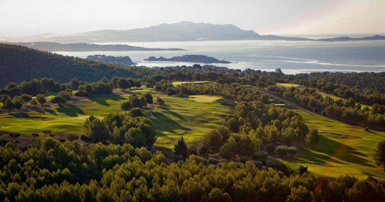 Superbe Villa-Domaine Avec Golf Piscine Et Tennis Saint-Cyr-sur-Mer Eksteriør bilde
