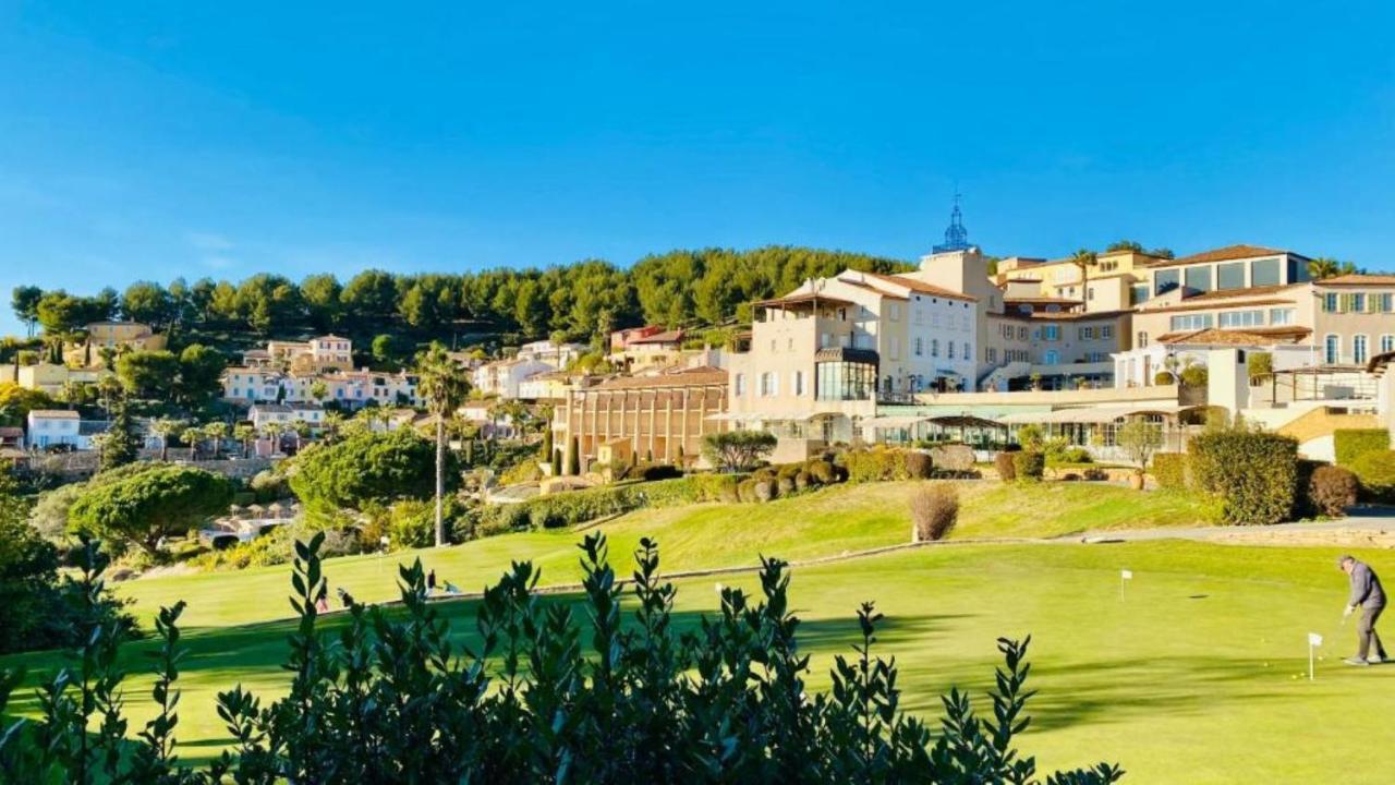 Superbe Villa-Domaine Avec Golf Piscine Et Tennis Saint-Cyr-sur-Mer Eksteriør bilde
